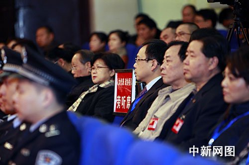 图：重庆司法局原局长文强受审