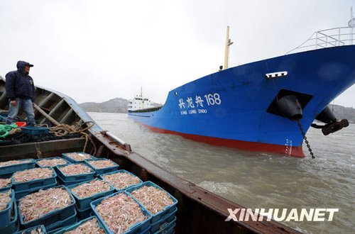 福建连江渔船碰撞事故1人死亡6人失踪