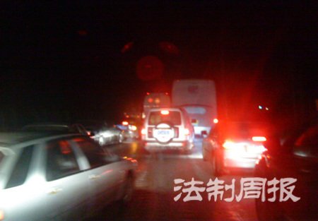 京珠北高速面临重压 广深高速交通事故不断