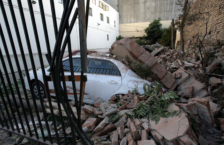 高清图：智利发生里氏8.8级强烈地震