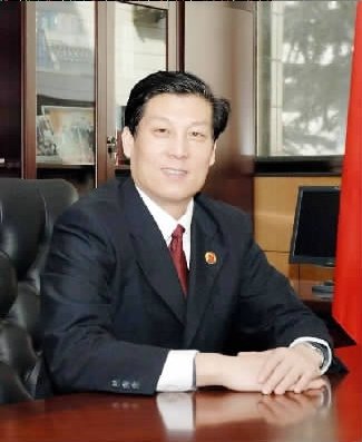 慕平代表:广大干警无私奉献精神令我感动