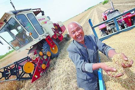 图文:河南部署今年工作 让百万农村人口脱贫