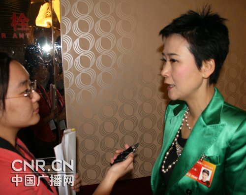 （本网专访）李小琳:从小处着手实践低碳生活