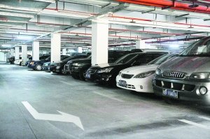 深圳经适房小区车库近两成车辆价值超20万