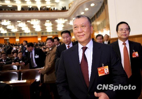 马有礼:父亲马万祺支持何厚铧当选政协副主席