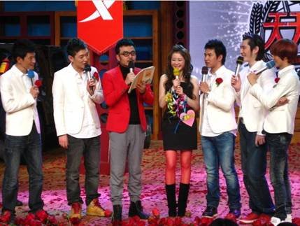 世纪佳缘再度携手<em>天天</em>向上 男饿狼战<em>美女</em>剩斗