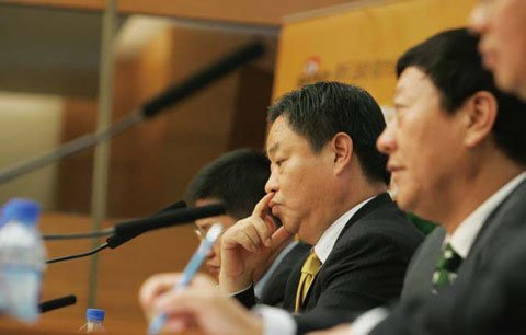 国进民退成体制之争 学者称权贵资本主义抬头