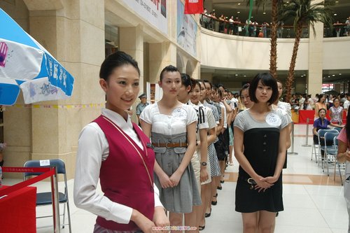 南航招募1000名新空姐堪称史上之最(图)