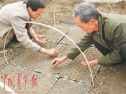 云南富源政府管控水源 用新技术保留耕种希望