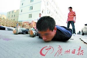 深圳掀起打黑风暴 责令黑恶分子30日内投案