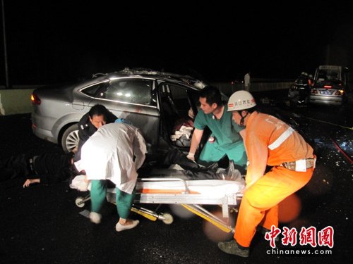 广西北海发生重大车祸事故致3死2重伤