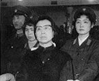 江青庭审拒绝辩护