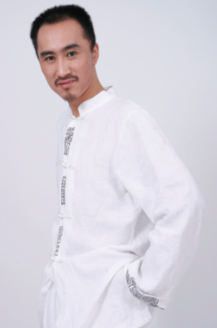 矫林江:用灵魂诠释瑜伽的导师