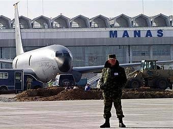 专访时说,"临时政府"将把美国租用的玛纳斯机场空军基地租期延长一年