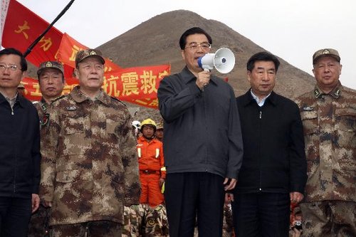 胡锦涛温家宝抗震期间动情话语(组图)