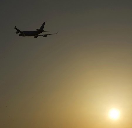 欧洲空域30%航班恢复 火山灰周末或抵中国东