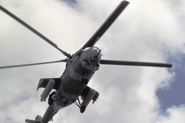 高清图:巴西正式装备米-35m武装直升机