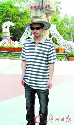 图文：犀利哥逛羊城 表演场场爆满