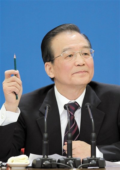 温家宝回应藏区僧侣自焚:为无辜生命感到沉痛