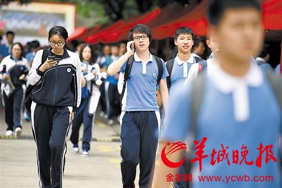 深圳名校学位房均价近十万 家长称咬牙也要买