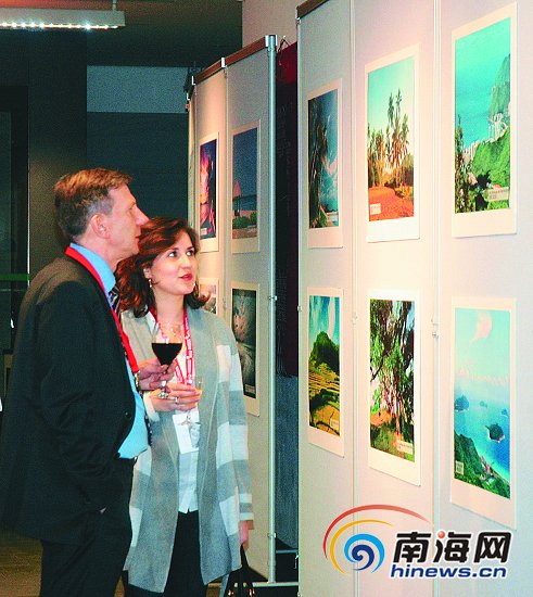 三亚旅游赴德展宏图 鹿城摄影图片展柏林开展