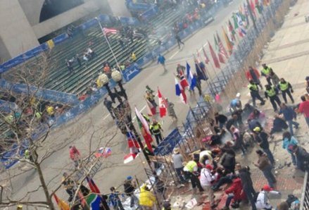 波士顿马拉松比赛现场爆炸 已致3死百余伤 冯毅教授参赛后安全归来