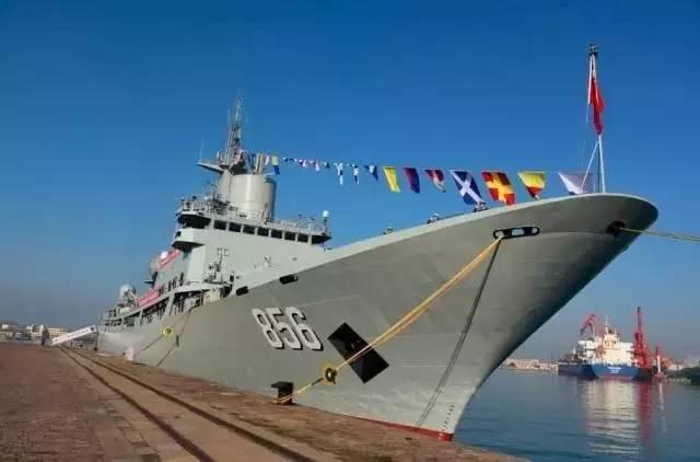 中国新服役军舰堪称强国标配 跟美军有数倍差
