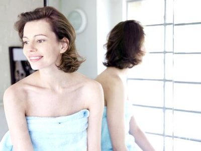 养生:7种洗头错误方式会让<em>头发越洗越</em>脏_新闻