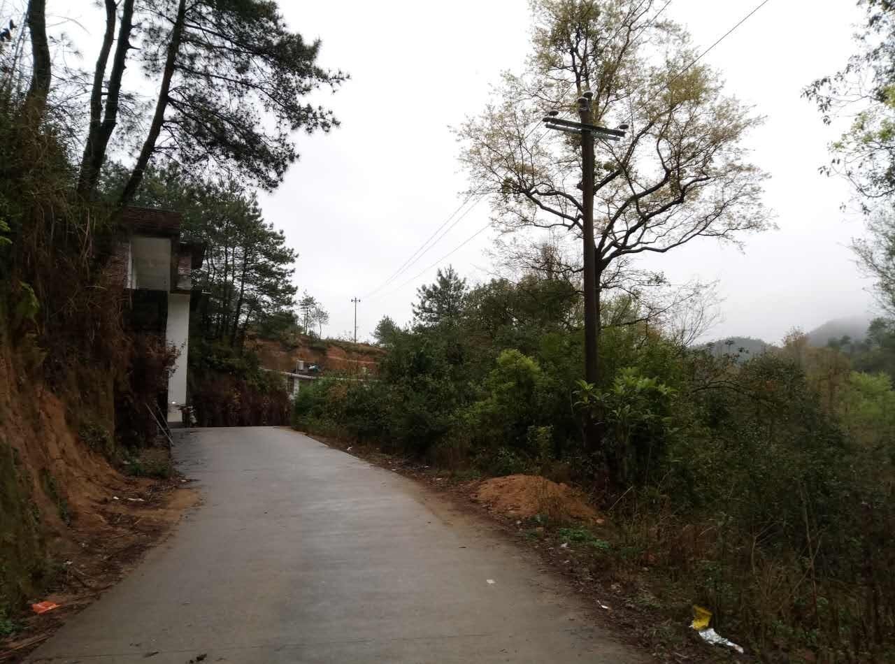 过房家门口的路 过房家门口的路