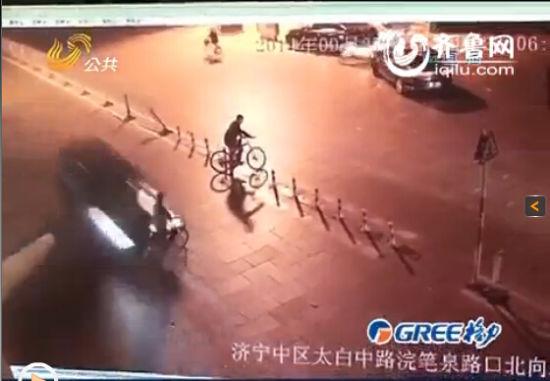 豪车车主撞飞骑车女子40米致死 逃逸被追逃