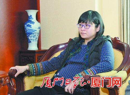 陆航飞行员张浩烈士妻子怀孕9个月来厦产检