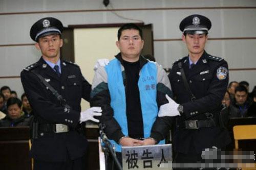 广西警察酒后枪杀孕妇被判处死刑