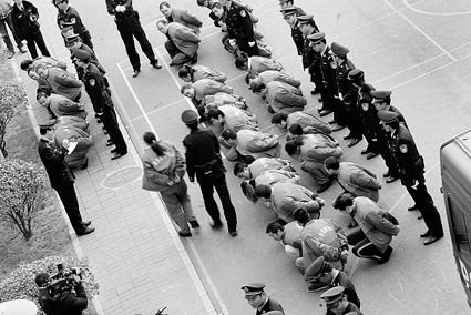 北京宣判67人团伙发卡招嫖案 主犯获刑14年