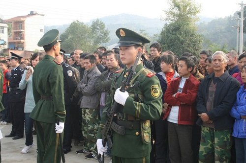 陕西安康公开拘留阻挠重点工程村民 称是普法