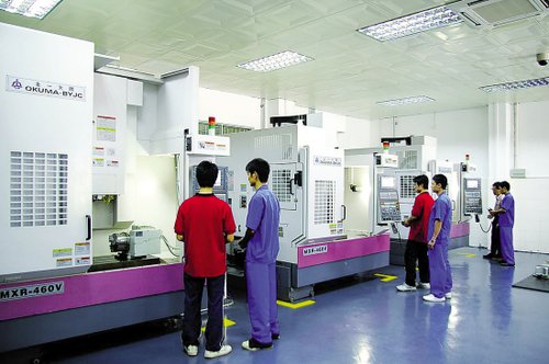 读技校学高技能毕业找工不用愁