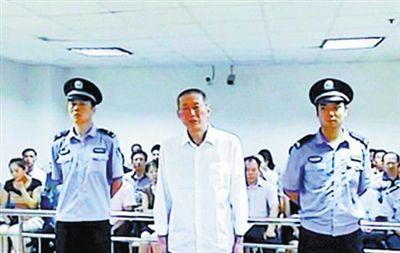 2013年8月,于英生被宣告无罪,随后当庭释放,此前他被羁押17年。