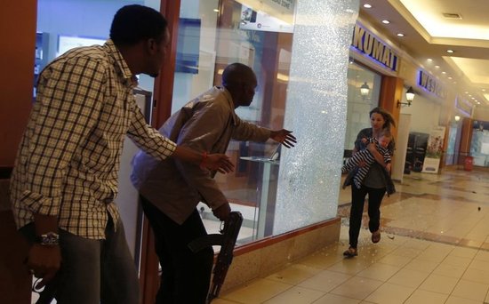 肯尼亚官员称内罗毕商场枪击案枪手有美国人