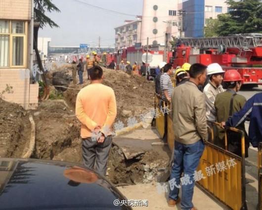 上海虹桥机场地下改造空间发生火灾 已致2死3伤