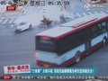 视频：命大“三轮哥”蹿红网络 毫厘之差躲过车祸