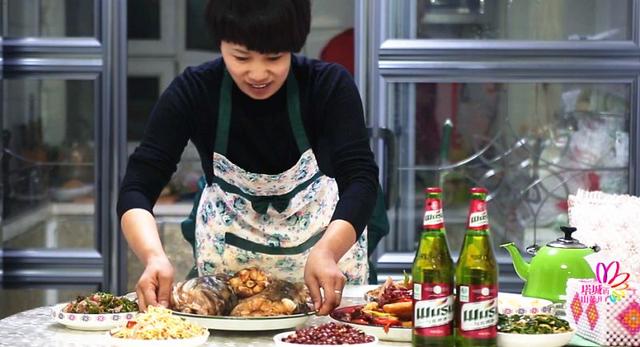 厨房塔城品味幸福生活 10余名民间高手现场烹美食