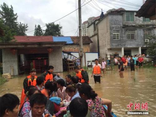 入汛以来多地遭强降雨：有最坏打算，做最强准备