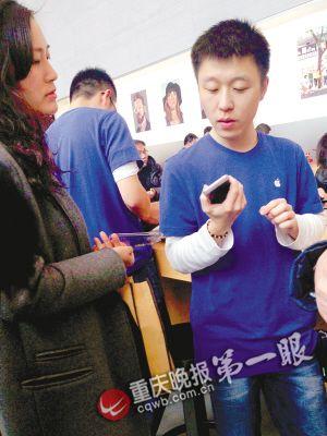 女子买iphone6一个月变弯 苹果店称不能退(图)