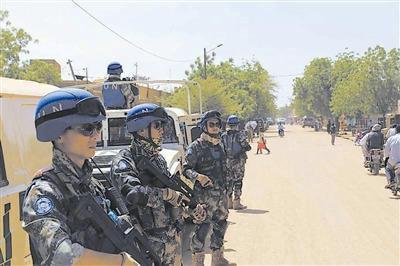 士兵突击钢七连:中国最精锐步兵连现身非洲战场