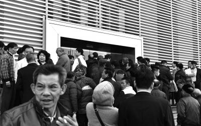 最高法巡回法庭运行1年:第1天来访万人把门挤坏