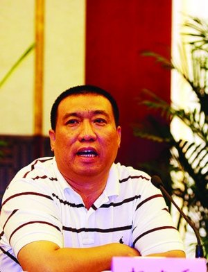 全国政协委员涉吸毒命案被拘捕 身家18亿(图)