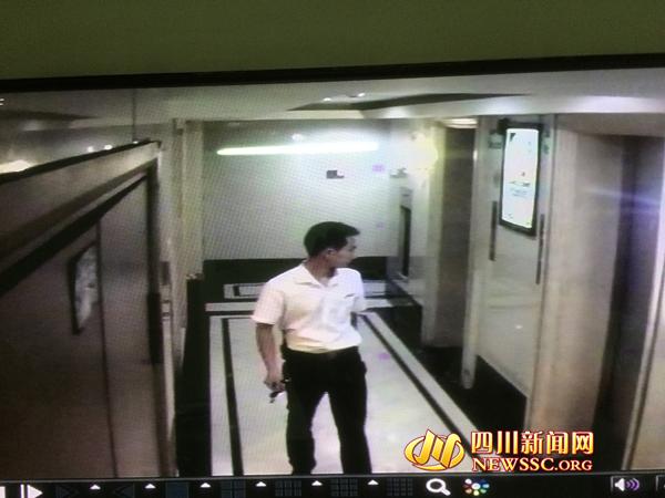 男子电瓶车被盗不满物业 连续4个凌晨破坏电梯