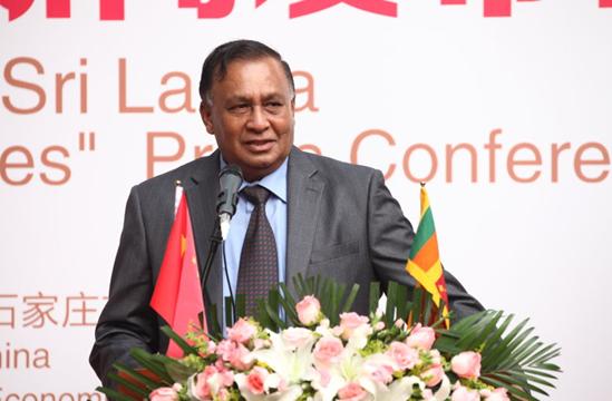 ˹��������ѡ�ٶ����˲μӡ�˹�������ʼһ���