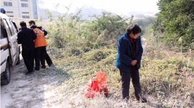 12岁女孩遇车祸被车主弃至异地续:已找到尸体