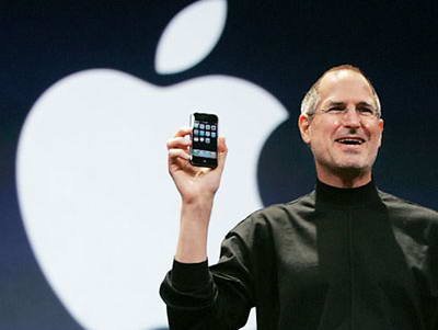 苹果"掌门人"乔布斯宣布辞职 公司股价跌6%