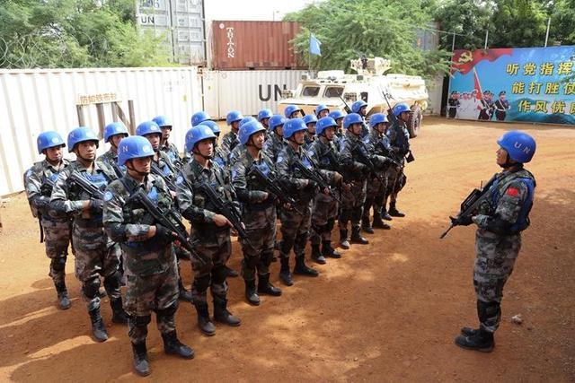 士兵突击钢七连:中国最精锐步兵连现身非洲战场
